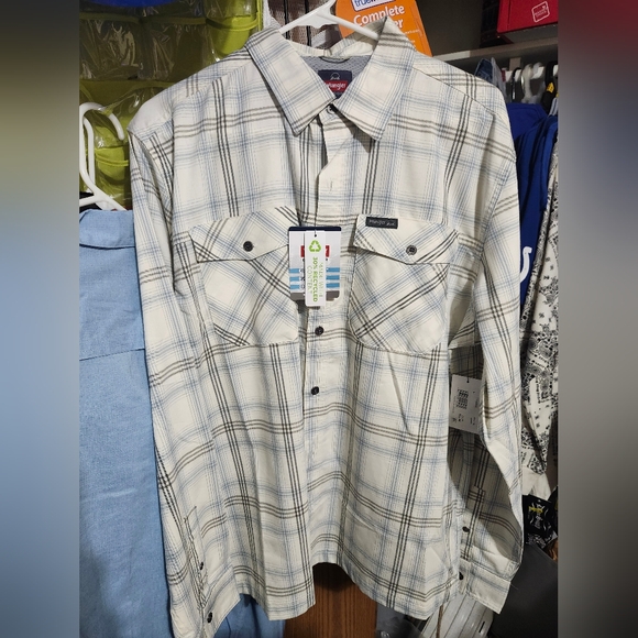 Plaid Button-Up Shirt - Picture 5 of 5